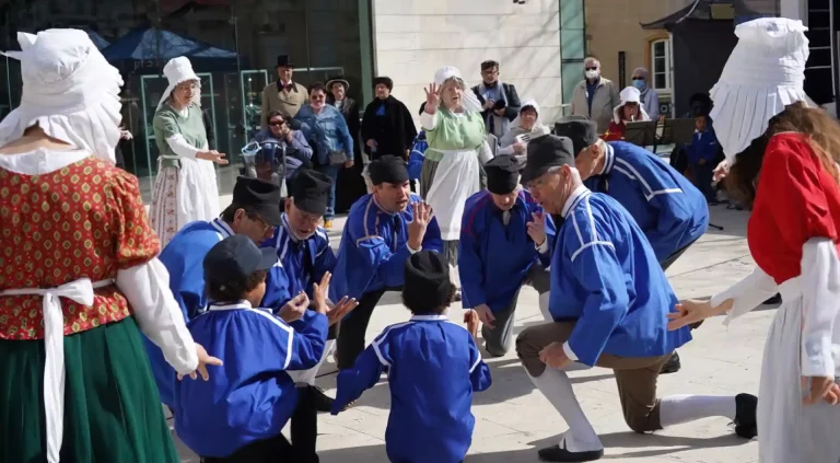 0541_la_ronde_01_resized